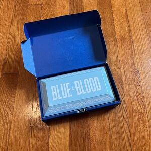 New Jeffree Star Blue Blood palette Read